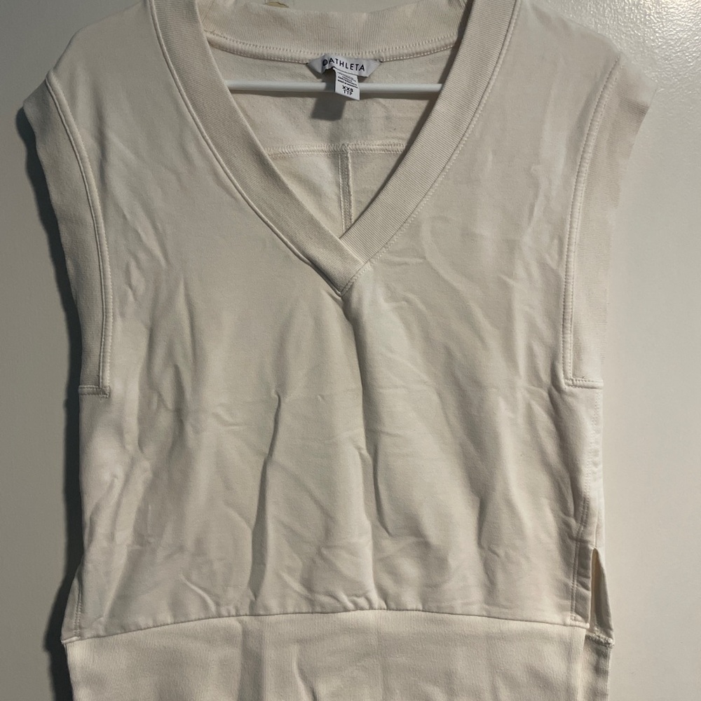 Athleta Cream V-Neck Tank Top